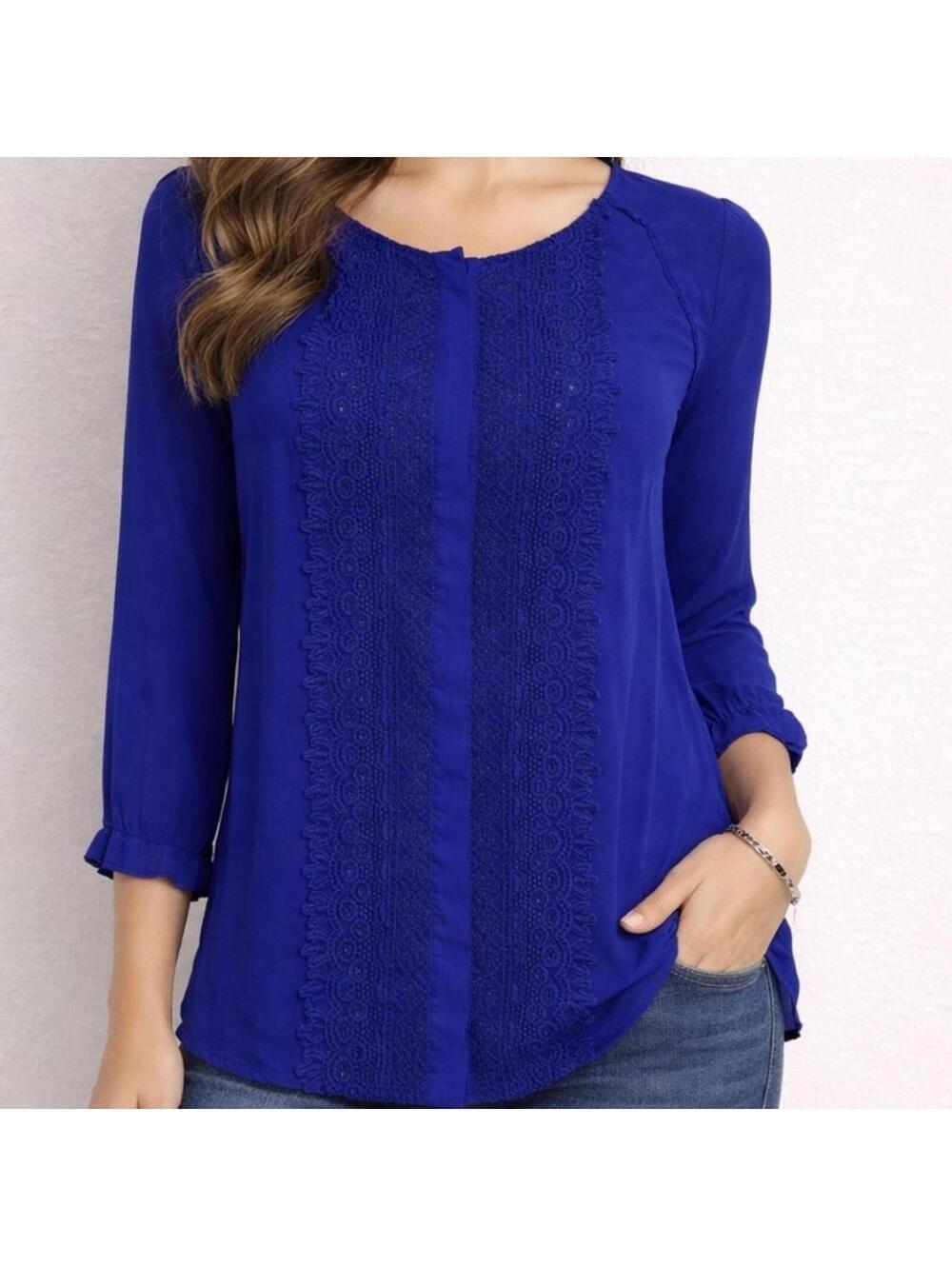 Anthropologie Maeve Crescent Street Lace Blouse in blue size 10 summer